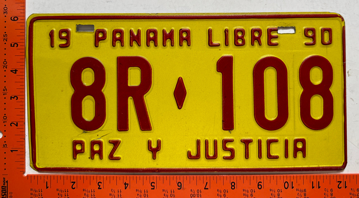1990 Panama #8R-108 Trailer License Plate