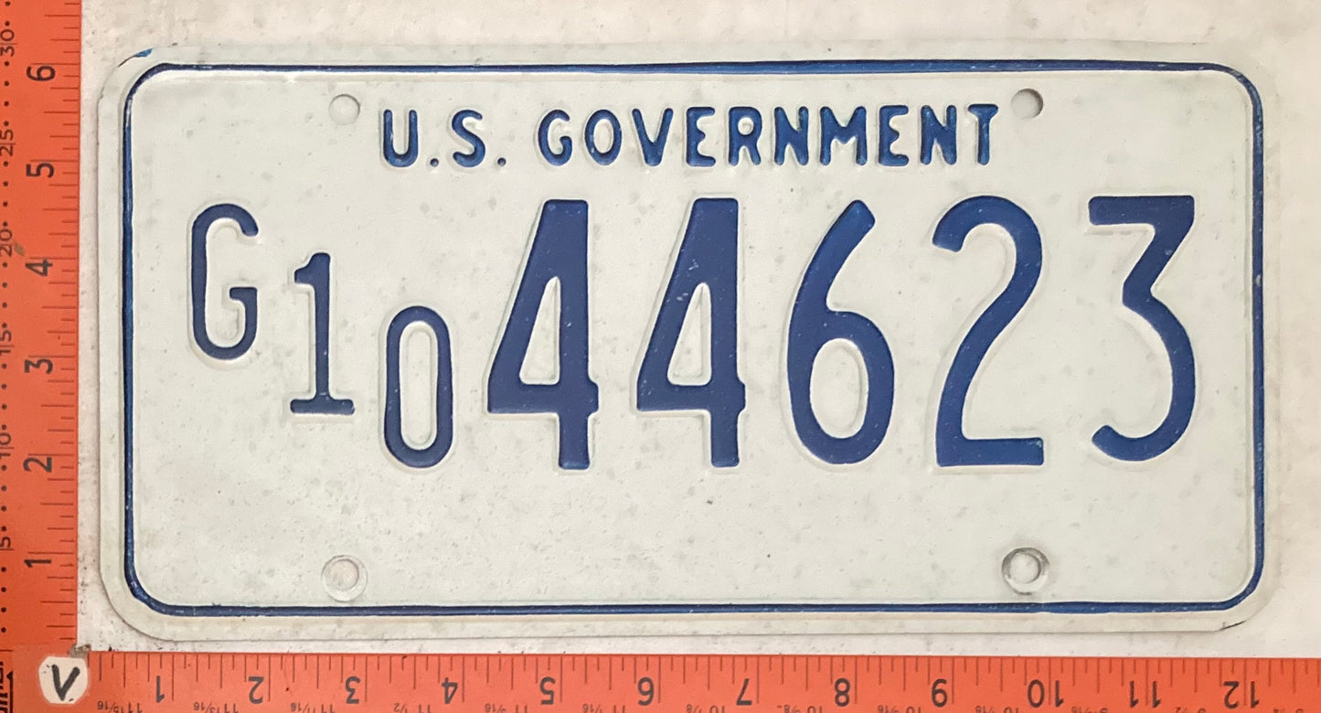 Undated United States Government #G/10 44623 Passenger License Plate