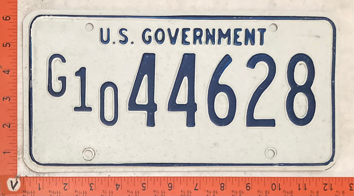 Undated United States Government #G/10 44628 Passenger License Plate