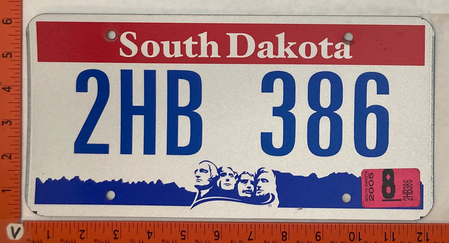 2005 South Dakota #2HB 386 Passenger License Plate