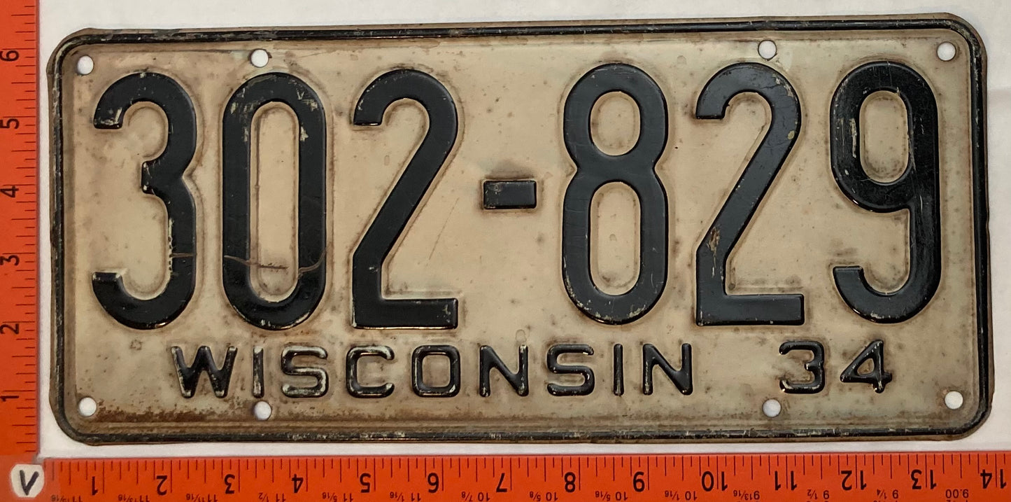 1934 Wisconsin #302-829 Passenger License Plate