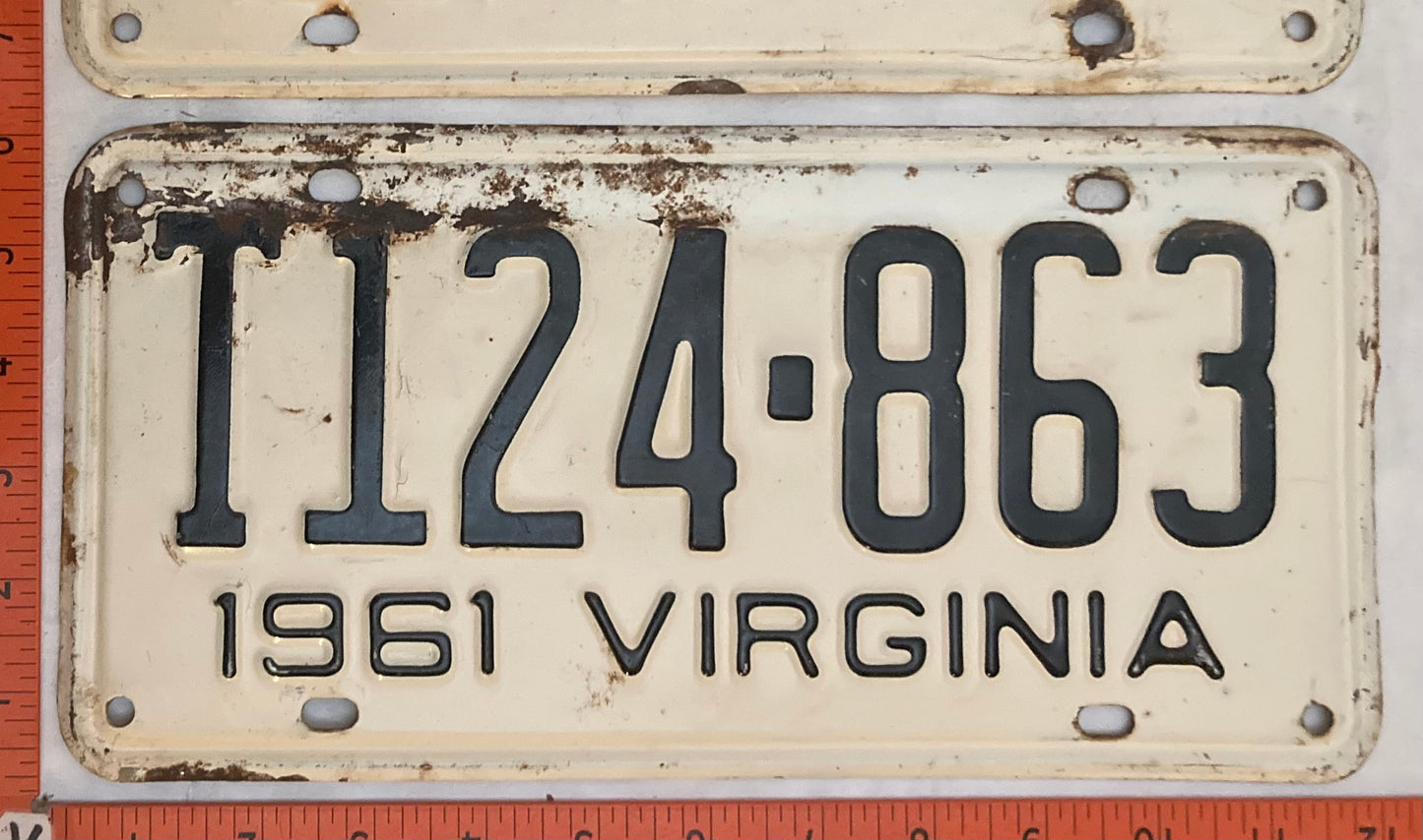 1961 Virginia #T124-863 Truck License Plate (Pair)