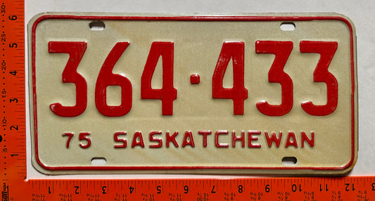 1975 Saskatchewan #364-433 Passenger License Plate