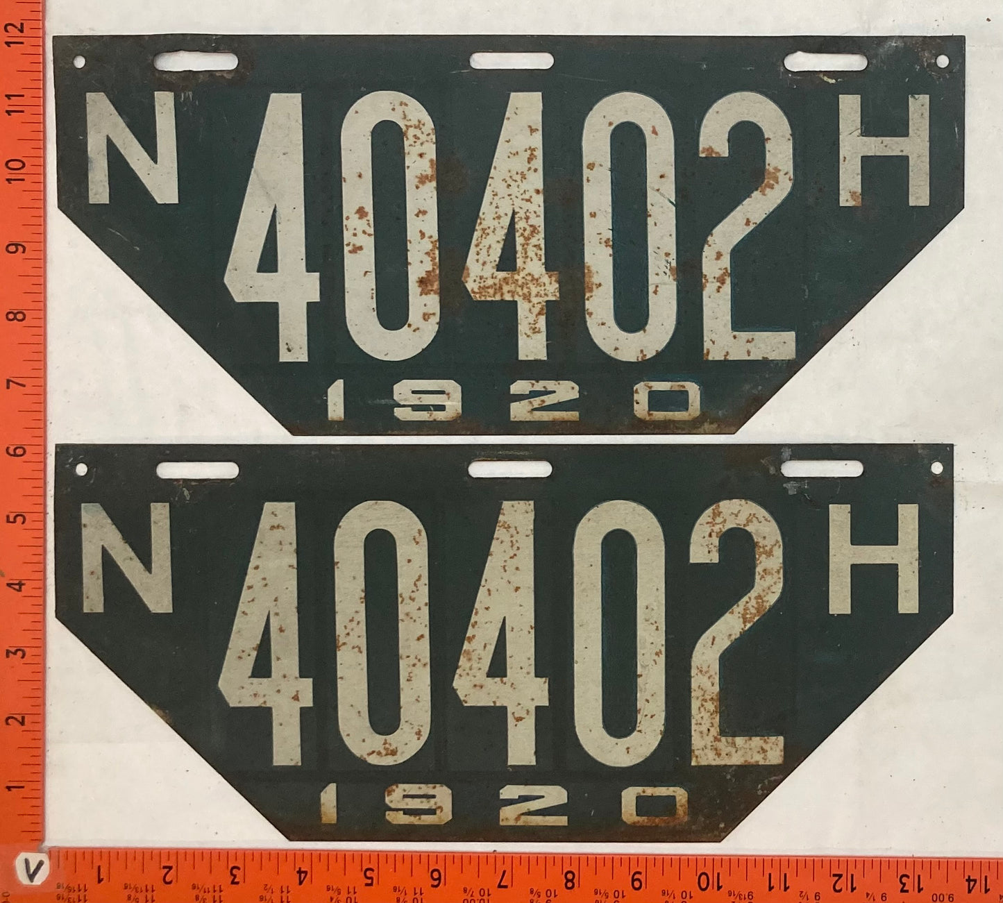 1920 New Hampshire #40402 Passenger License Plate (Non-Resident) (Pair)
