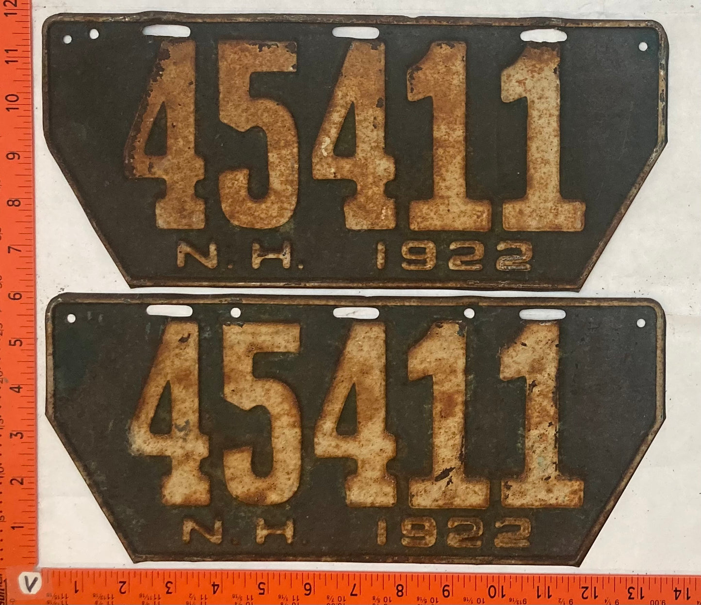 1922 New Hampshire #45411 Passenger License Plate (Non-Resident) (Pair)