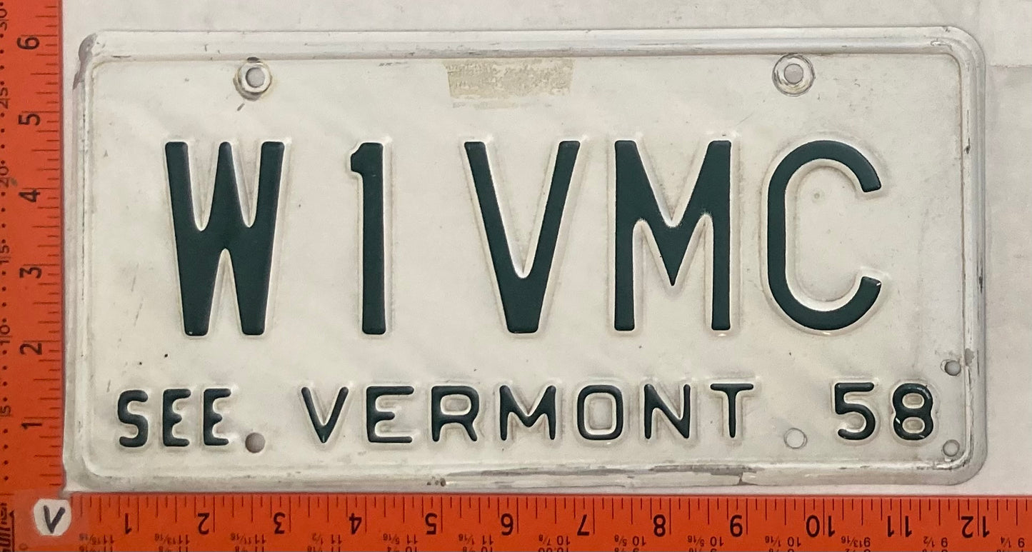 1958 Vermont #W1VMC Ham Radio Passenger License Plate