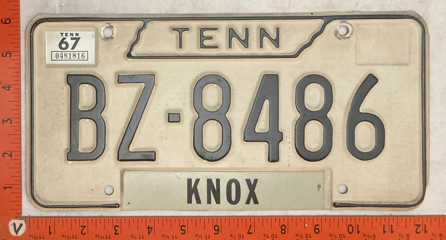 1967 Tennessee #BZ-8486 Passenger License Plate