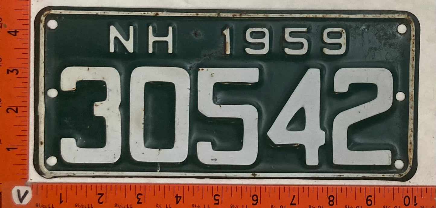 1959 New Hampshire #30542 Boat License Plate