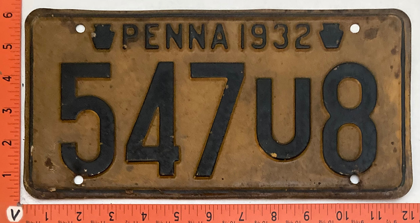 1932 Pennsylvania #547U8 Passenger License Plate