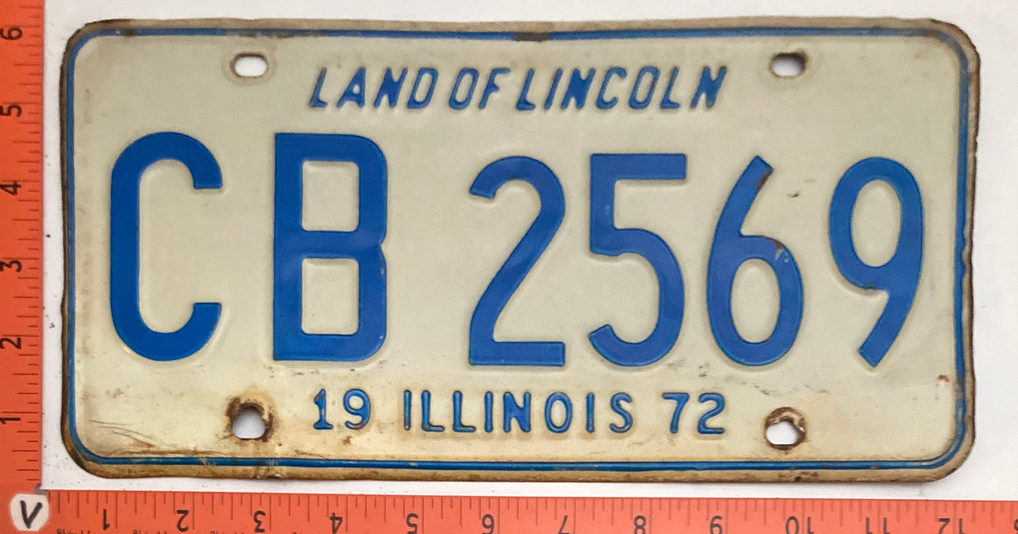 1972 Illinois #CB 2569 Passenger License Plate
