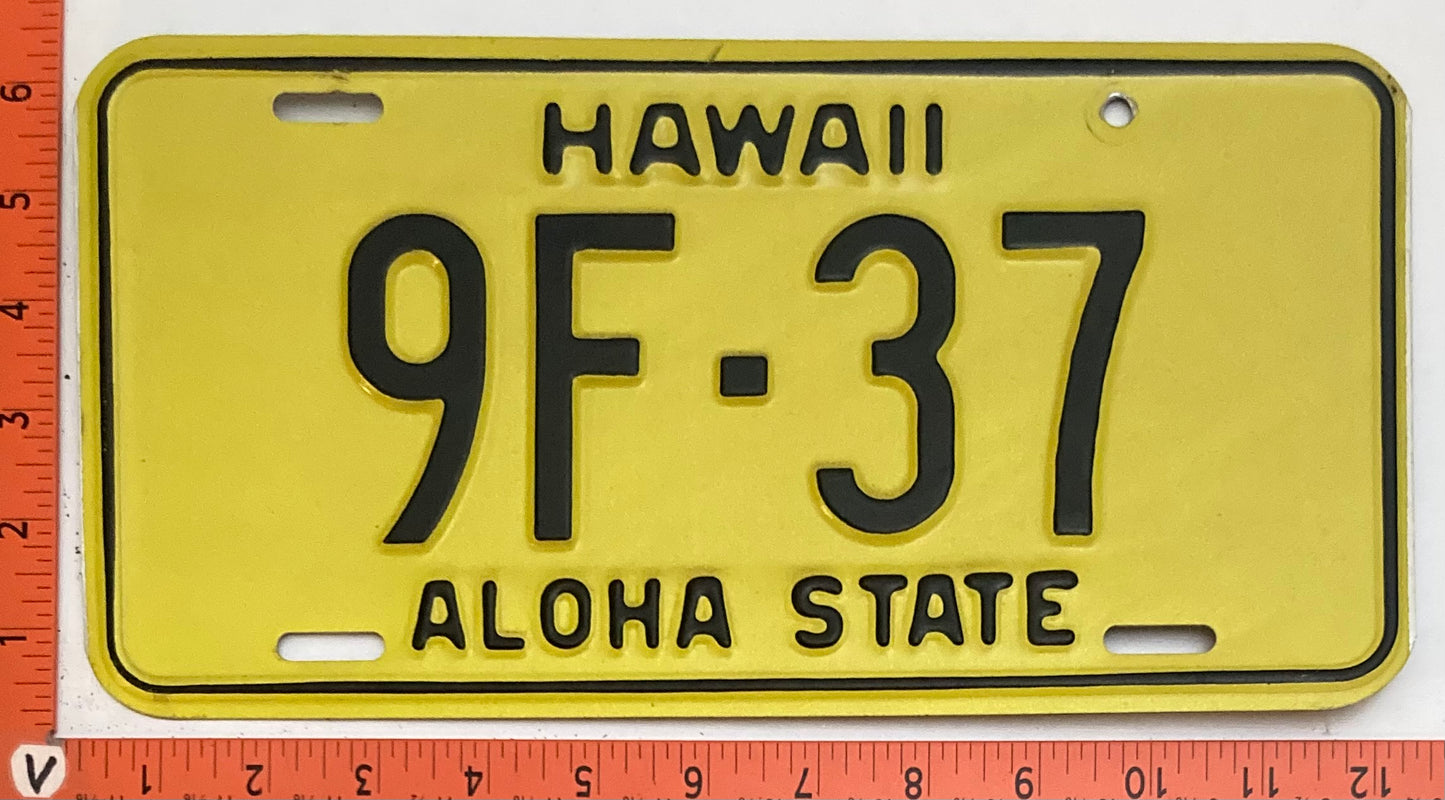 1969 Hawaii # 9F-37 Passenger License Plate