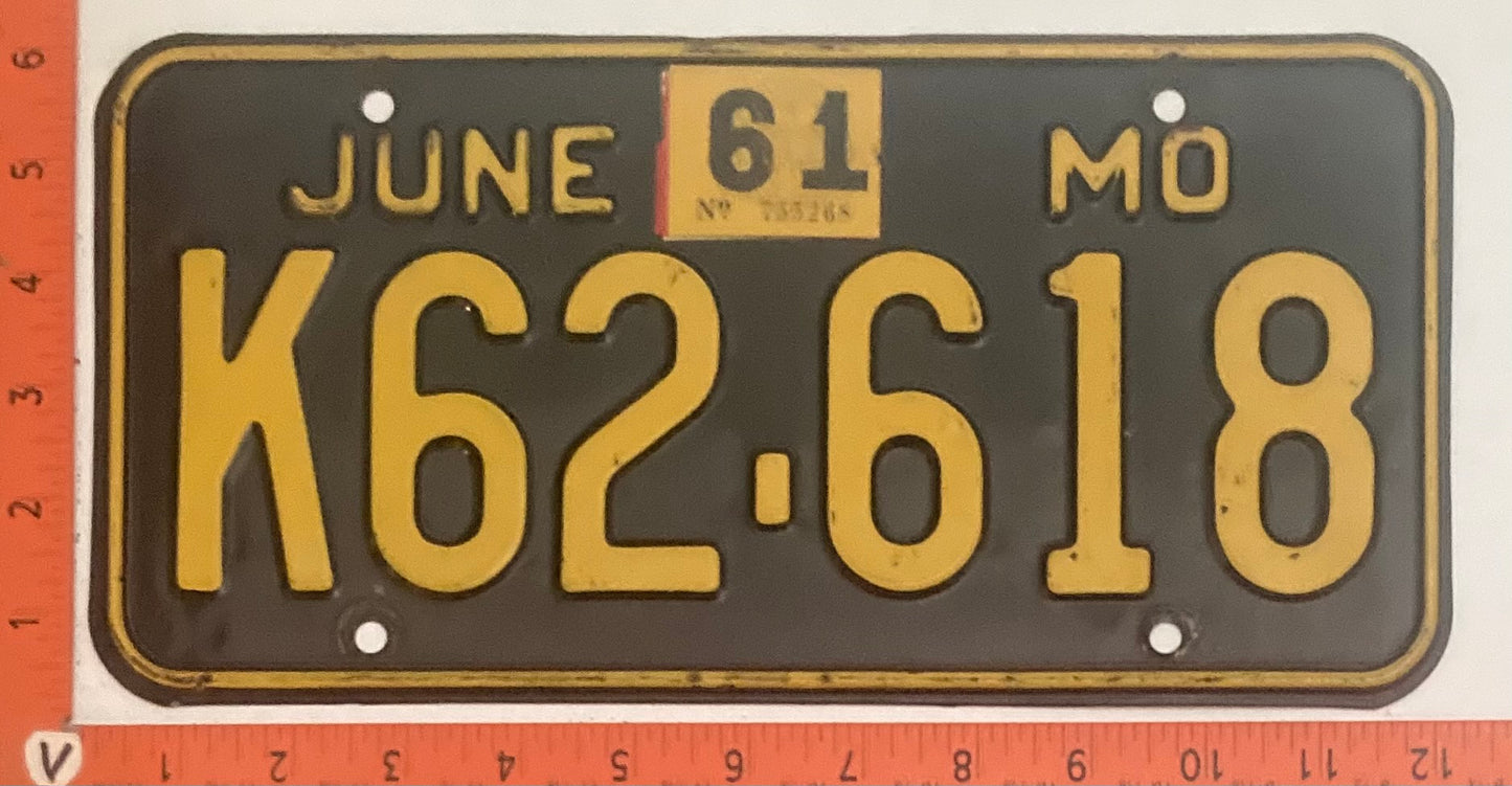 1961 Missouri #K62-618 Passenger License Plate