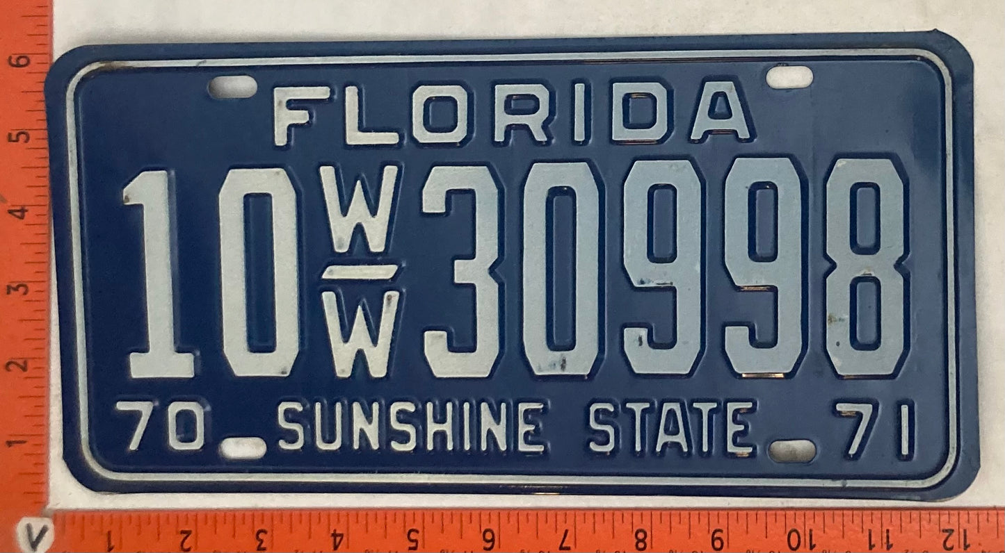 1971 Florida #10 W/W 30998 Passenger License Plate