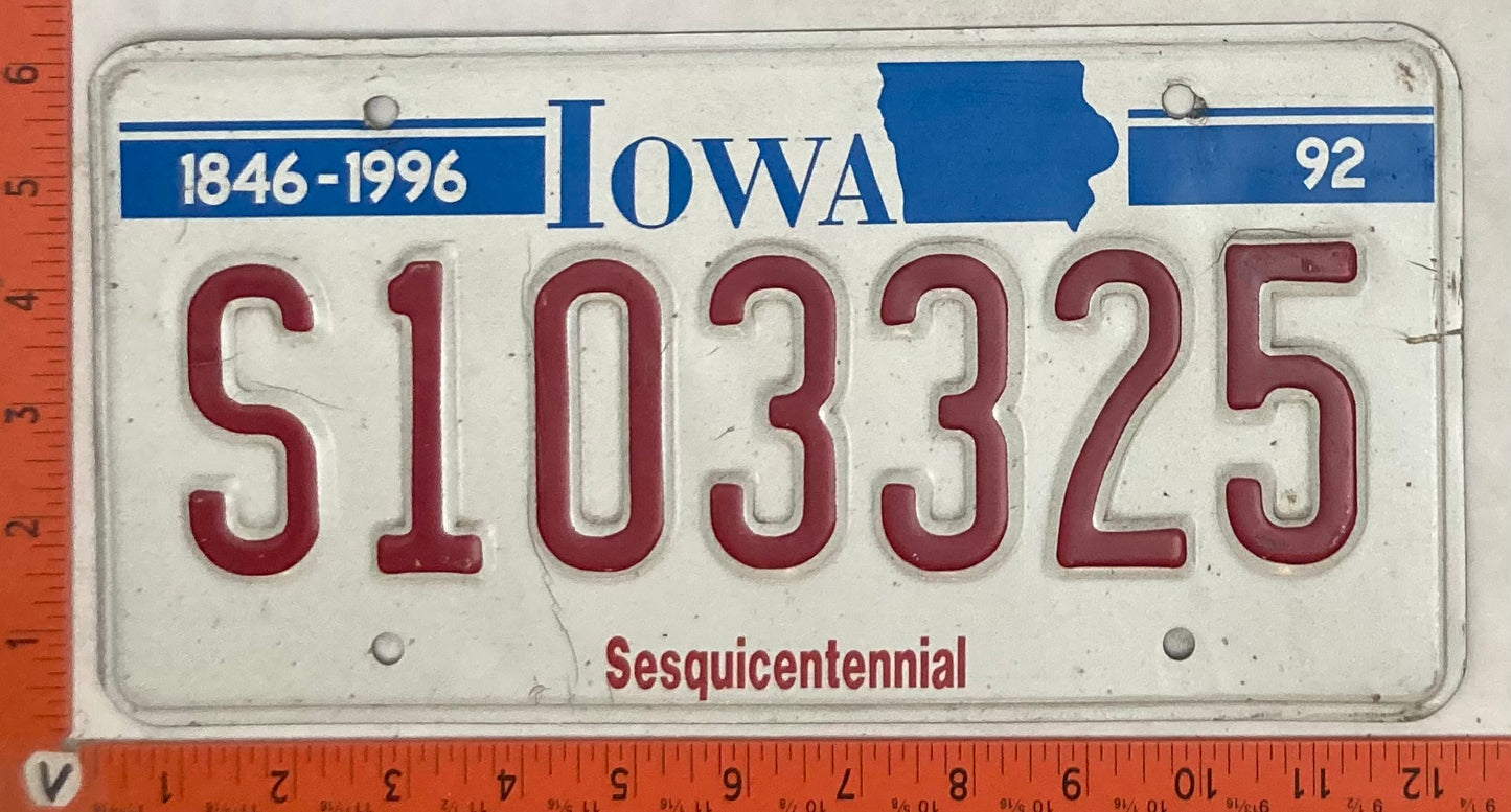 1992 Iowa #S103325 Passenger License Plate