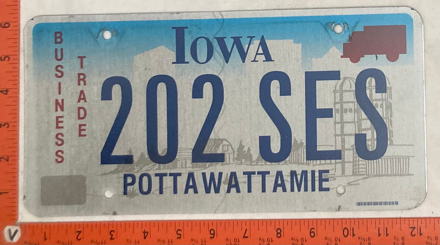 Undated Iowa #202 SES Business License Plate
