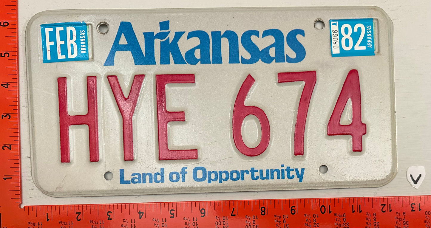 1982 Arkansas #HYE 674 Passenger License Plate