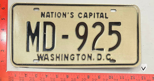 1969 Washington, DC #MD-925 Medical Doctor License Plate