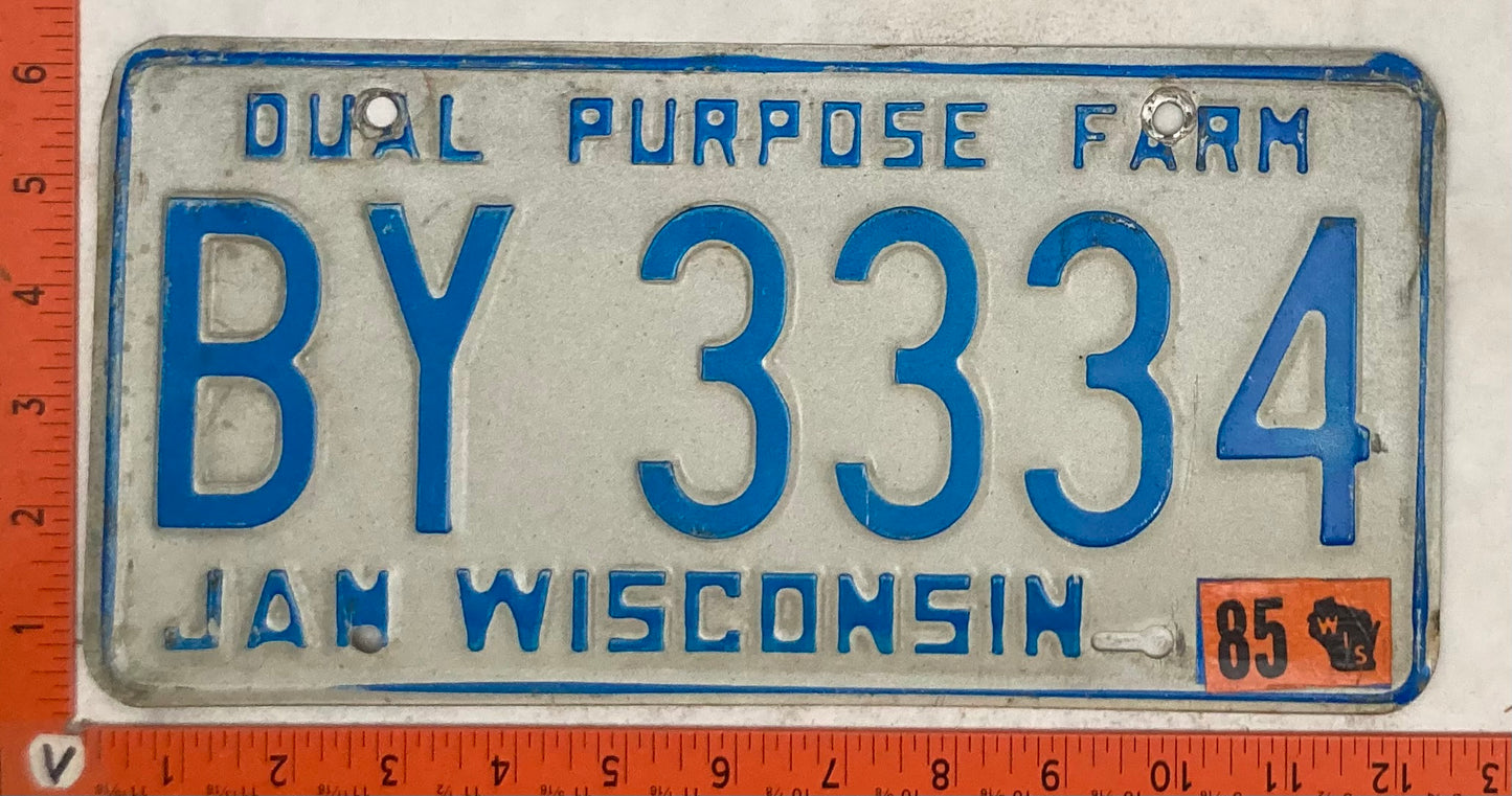 1985 Wisconsin #BY 3334 Farm License Plate