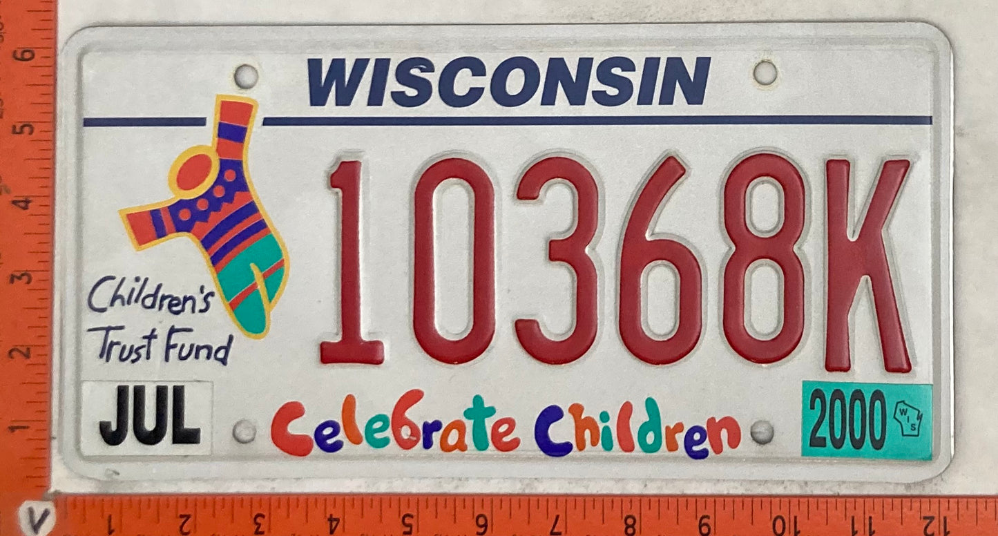 2000 Wisconsin #10368K Passenger License Plate