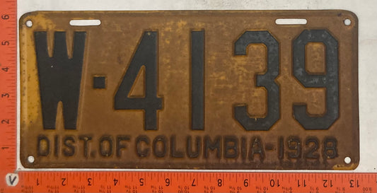 1928 Washington, DC #W-4139 Passenger License Plate