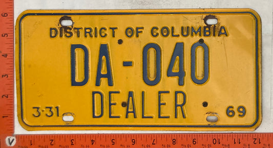 1969 Washington, DC #DA-040 Dealer License Plate
