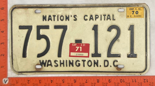 1971 Washington, DC #757-121 Passenger License Plate