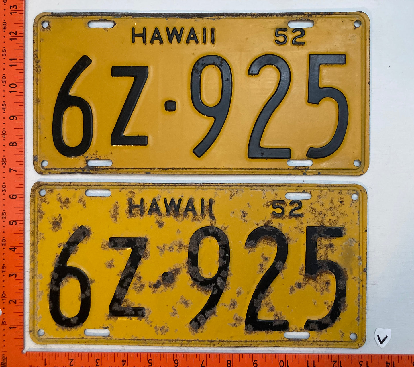 1952 Hawaii #6Z-925 Passenger License Plate (Pair)