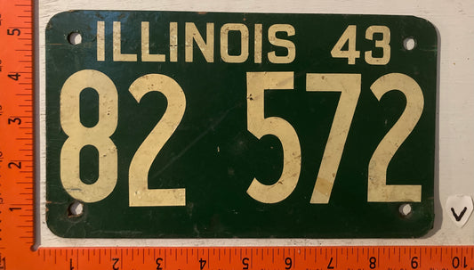 1943 Illinois #82 572 Passenger License Plate