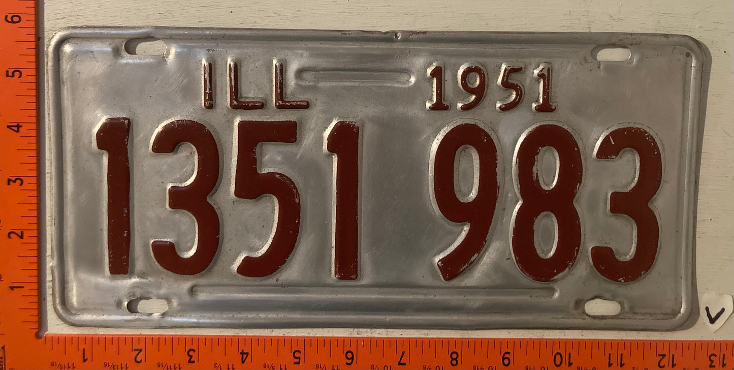 1951 Illinois #1351 983 Passenger License Plate