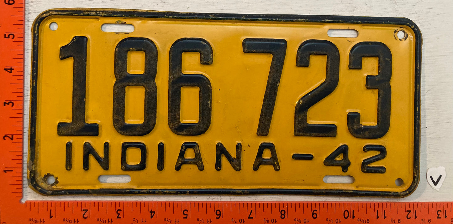 1942 Indiana #186 723 Passenger License Plate
