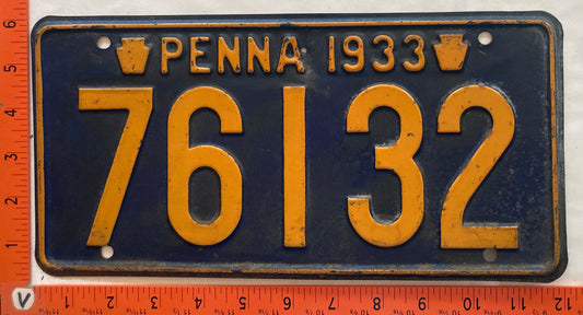 1933 Pennsylvania #76132 Passenger License Plate