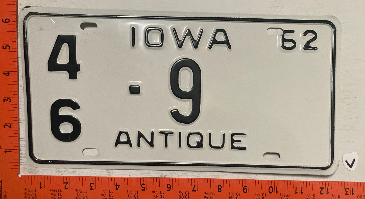 1962 Iowa #4/6-9 Antique License Plate