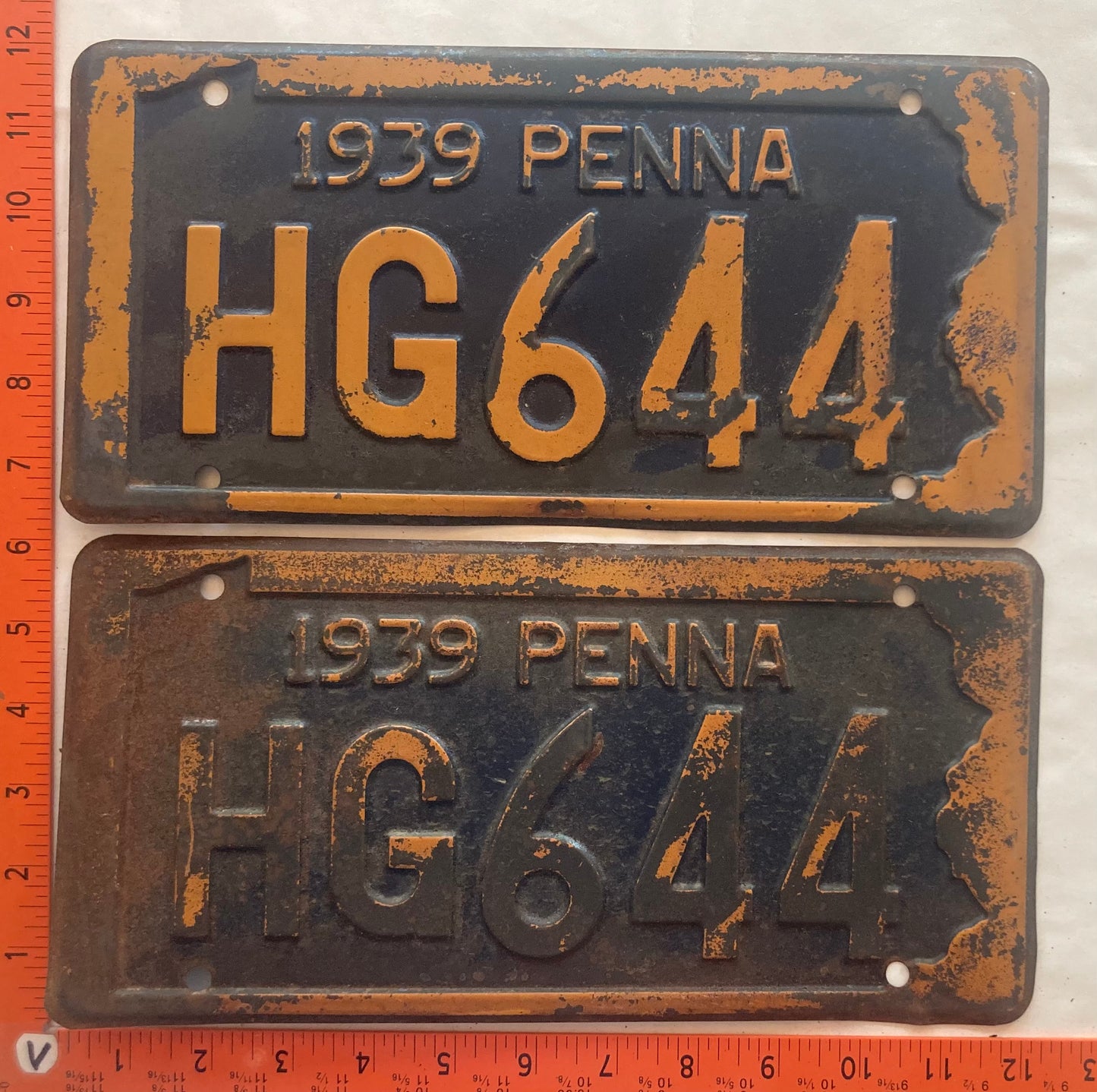1939 Pennsylvania #HG644 Passenger License Plate (Pair)