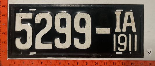 1911 Iowa #5299 Passenger License Plate (repaint)