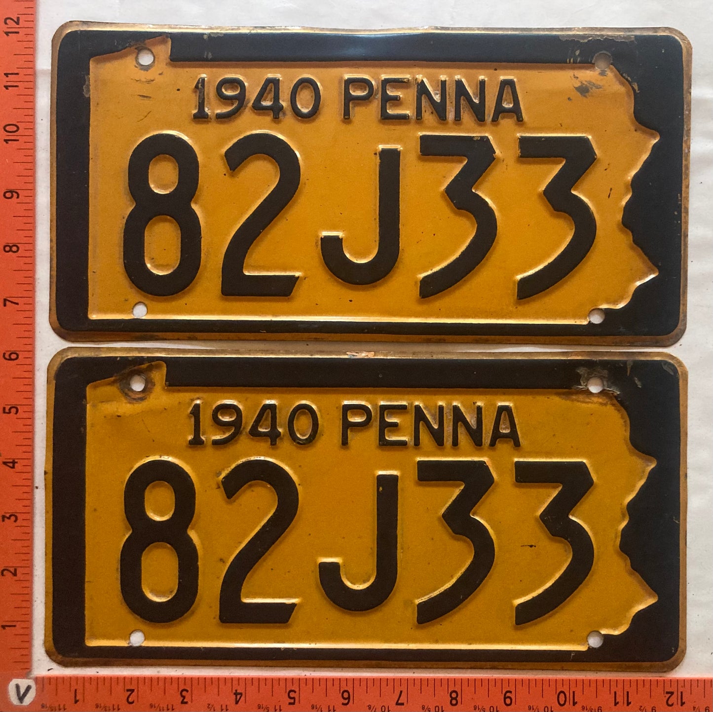 1940 Pennsylvania #82J33 Passenger License Plate (Pair)
