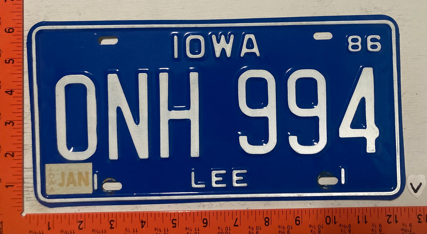 1986 Iowa #ONH 994 Passenger License Plate