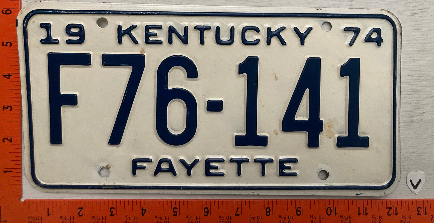 1974 Kentucky #F76-141 Passenger License Plate