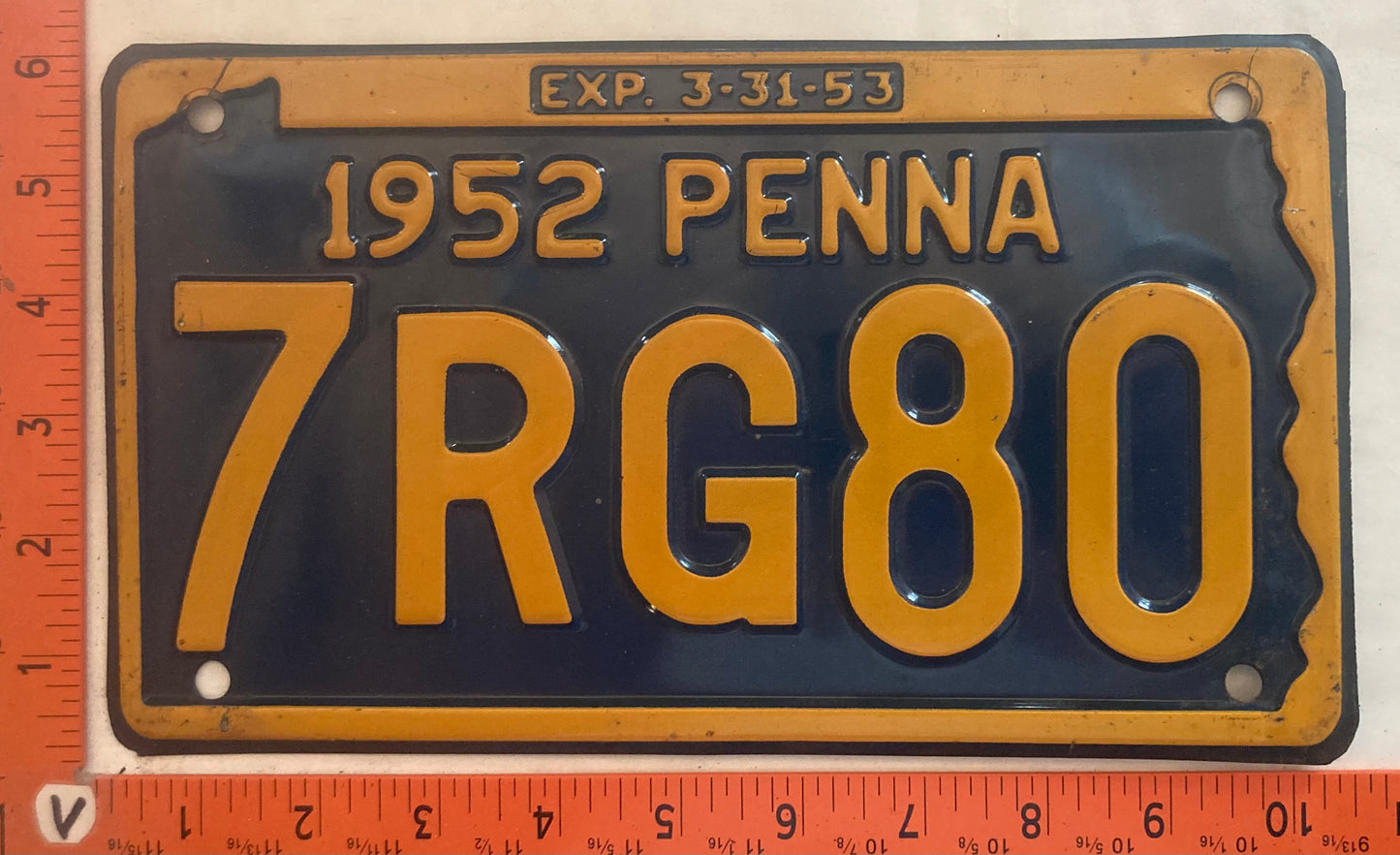 1952 Pennsylvania #7RG80 Passenger License Plate