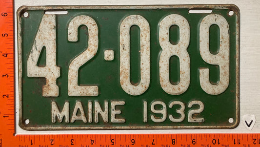 1932 Maine #42-089 Passenger License Plate