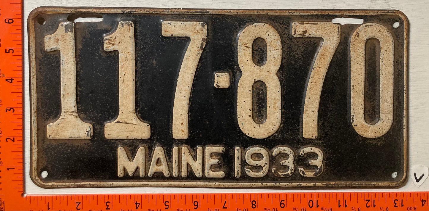 1933 Maine #117-870 Passenger License Plate