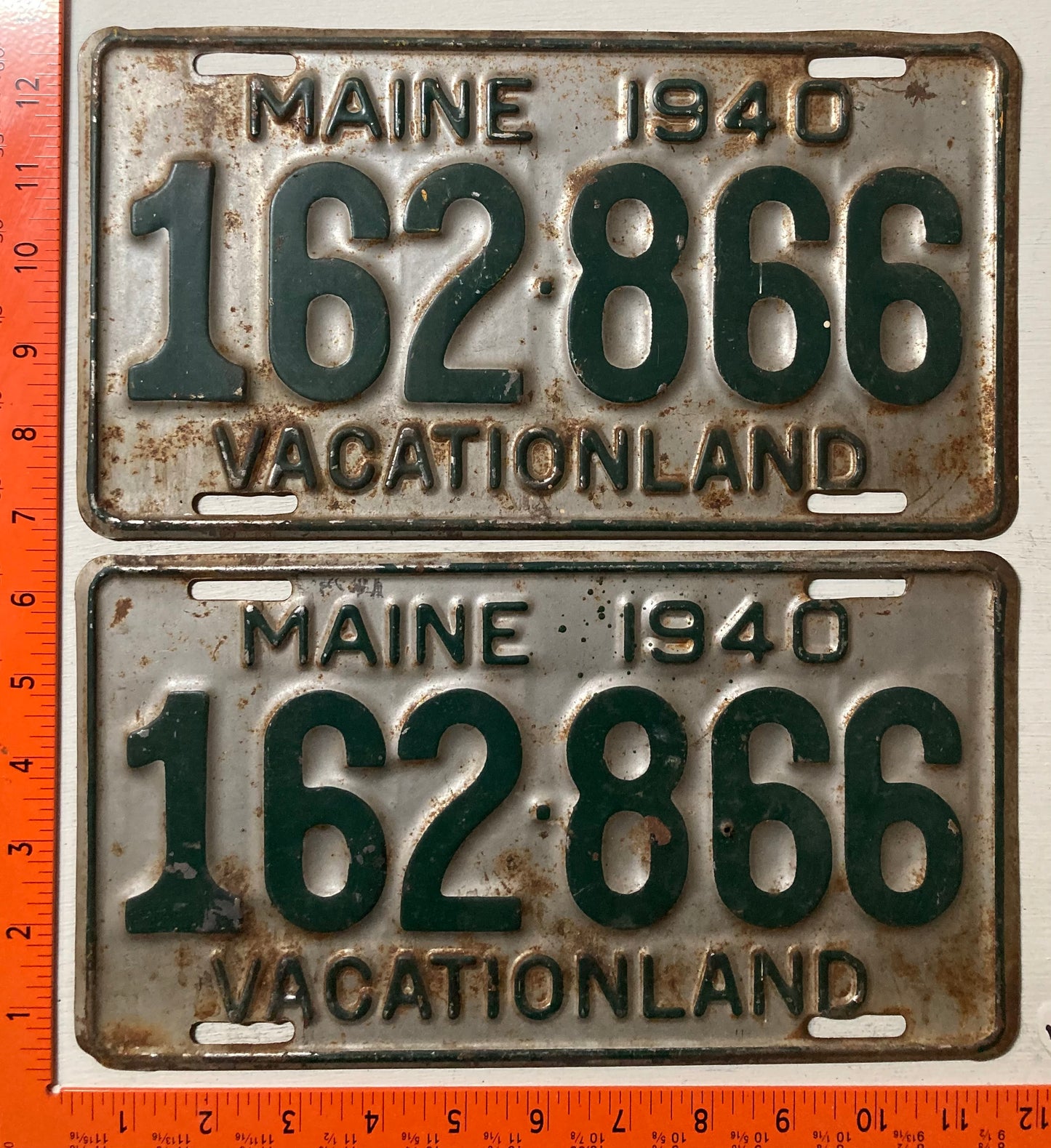 1940 Maine #162866 Passenger License Plate (Pair)