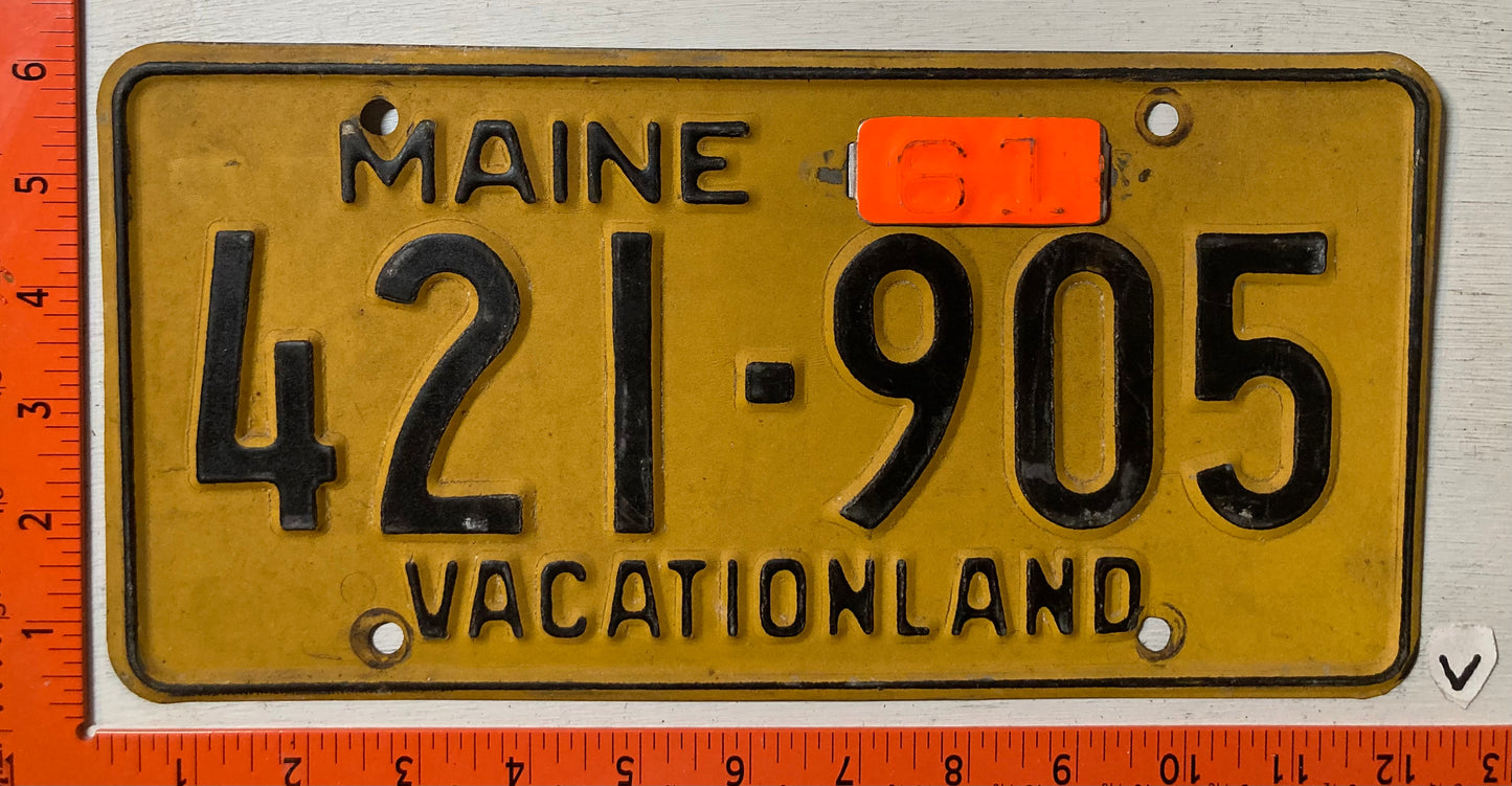 1961 Maine #421-905 Passenger License Plate