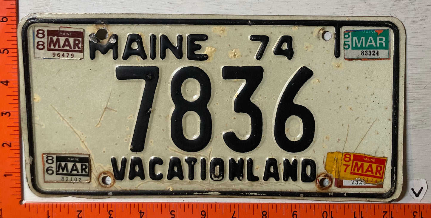 1988 Maine #7836 Passenger License Plate