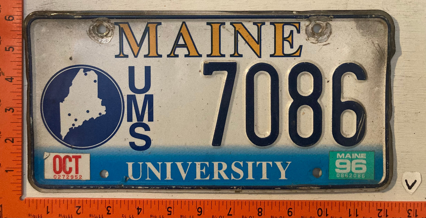 1996 Maine #7086 University of Maine License Plate