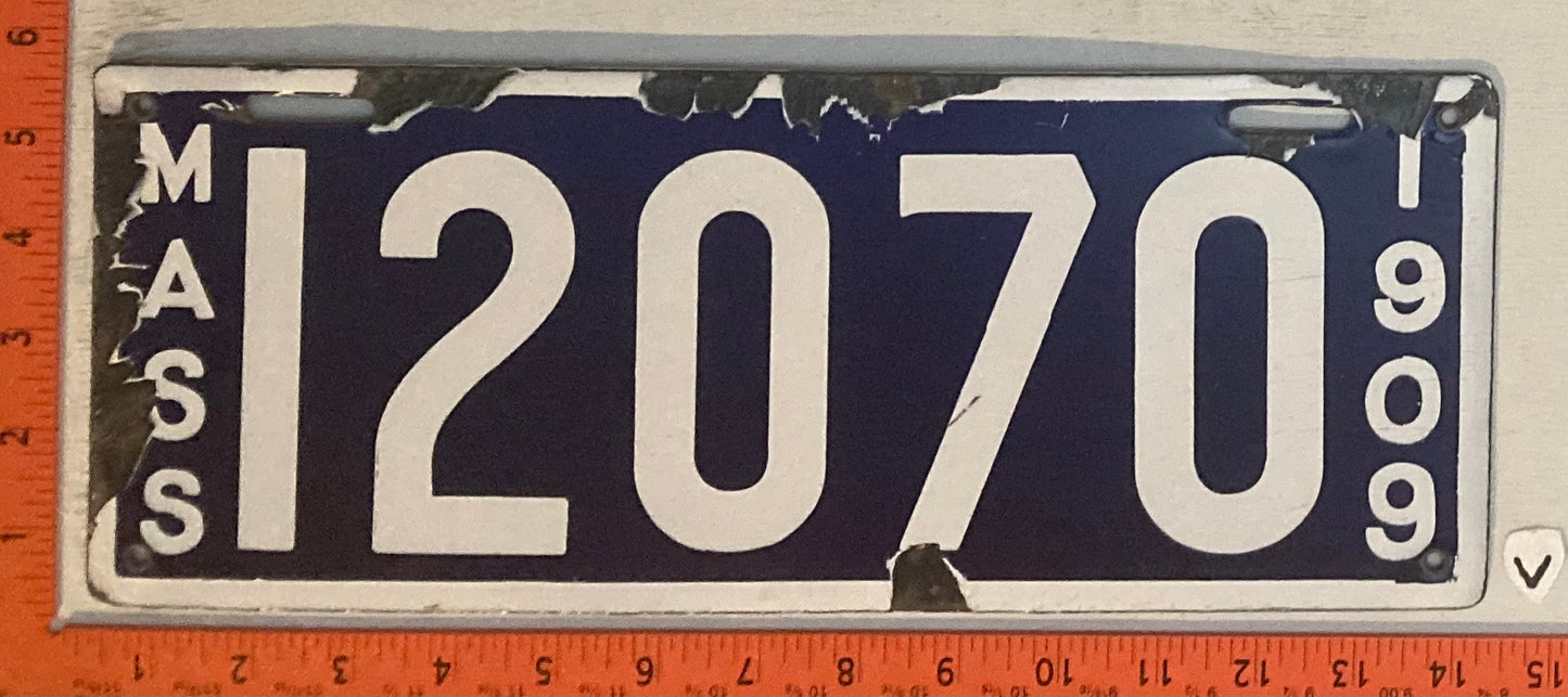 1909 Massachusetts #12070 Passenger License Plate (Porcelain)