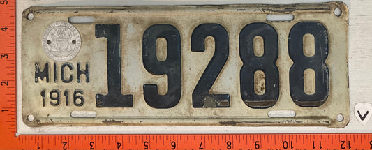 1916 Michigan #19288 Passenger License Plate
