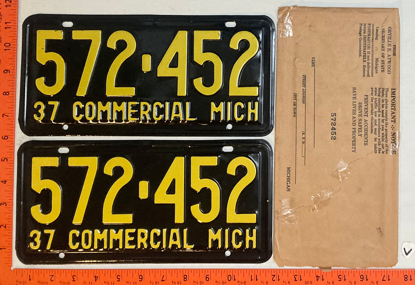 1937 Michigan #572-452 Commercial License Plate (Pair)