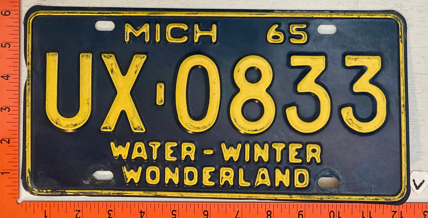 1965 Michigan #UX-0833 Passenger License Plate
