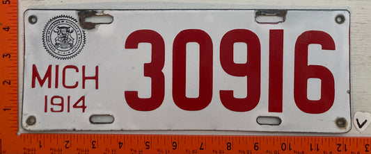 1913 Michigan #30916 Passenger License Plate (Porcelain)