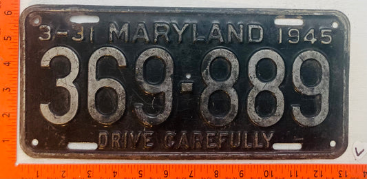 1945 Maryland #369-889 Passenger License Plate
